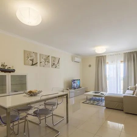 Beguest Millenium Plaza Apartment *
